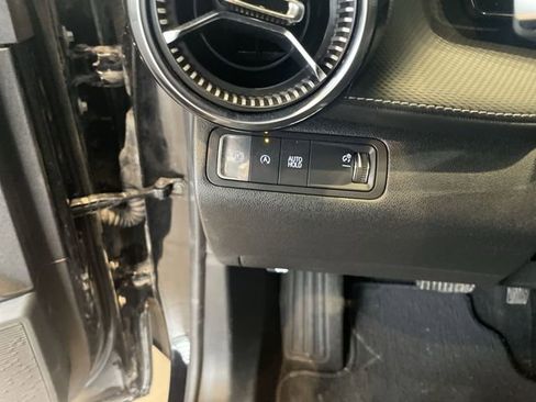 Used 2025 Chevrolet Equinox LT FWD image 21
