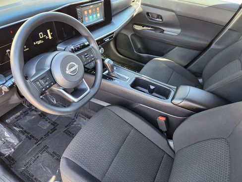 Certified 2025 Nissan Kicks S image 9