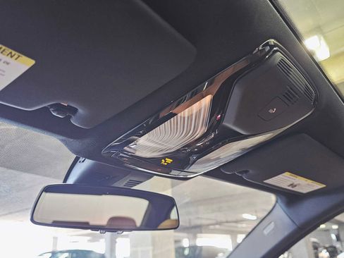 Used 2023 BMW 330i xDrive Sedan w/ Premium Package image 21