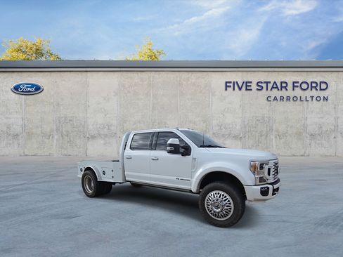 Used 2022 Ford F450 Limited image 2