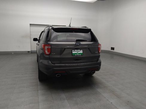 Used 2019 Ford Explorer XLT w/ Equipment Group 202A image 6