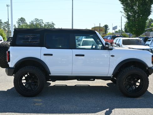 Used 2023 Ford Bronco Wildtrak AWD/4WD image 11