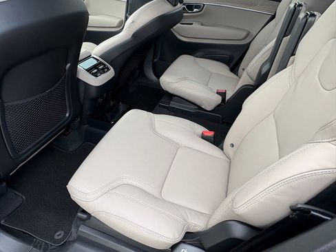 New 2026 Volvo XC90 B6 Ultra w/ Protection Package Premier image 21