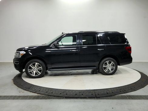 Used 2024 Ford Expedition Limited AWD/4WD image 5