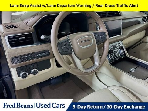 Used 2023 GMC Yukon XL Denali AWD/4WD image 14