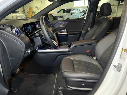 Used 2025 Mercedes-Benz GLA 250 4MATIC image 22