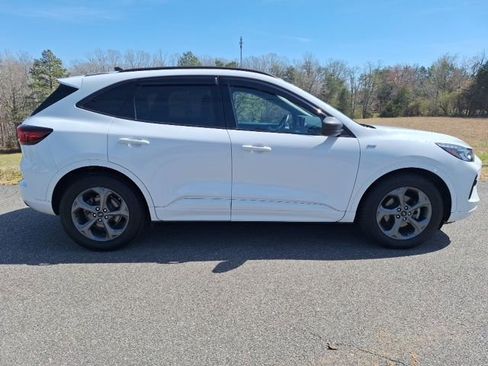 Used 2023 Ford Escape ST-Line w/ Tech Pack #1 image 2