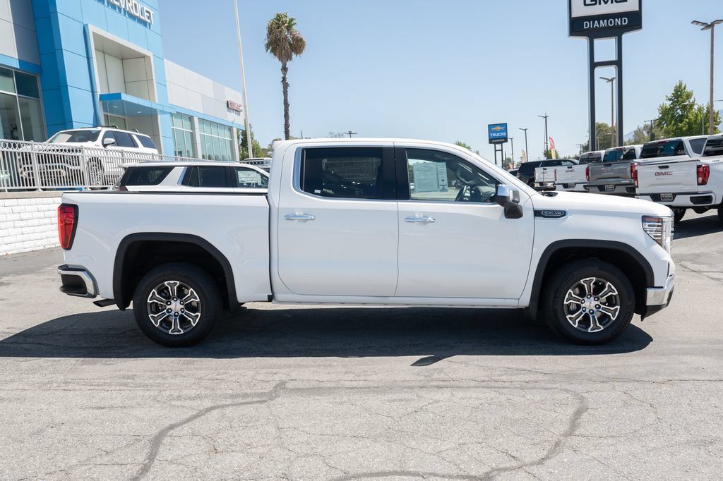 Used 2026 GMC Sierra 1500 SLT RWD image 4