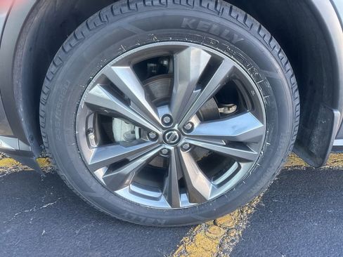 Used 2020 Nissan Murano Platinum w/ Cargo Package FWD image 2