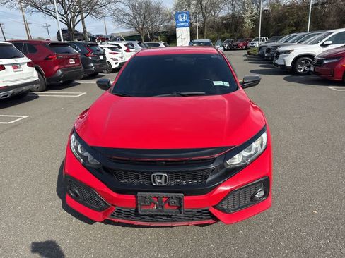 Used 2018 Honda Civic Sport image 8