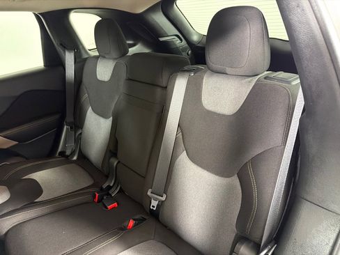 Used 2018 Jeep Cherokee Latitude w/ Cold Weather Group image 20