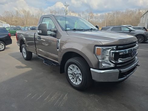 Used 2022 Ford F250 XL w/ STX Appearance Package image 4