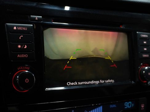 Used 2019 Nissan Rogue SV image 21