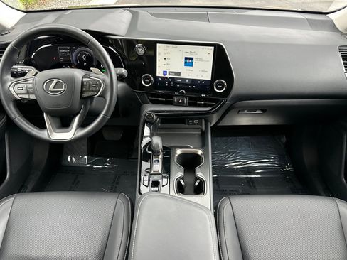 Used 2025 Lexus NX 350h AWD w/ Accessory Package (2T) image 17