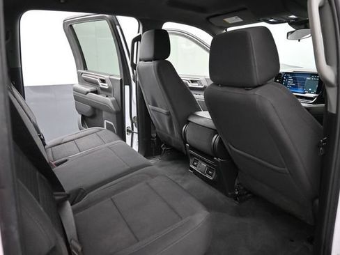 Used 2024 Chevrolet Silverado 2500 LT AWD/4WD image 18