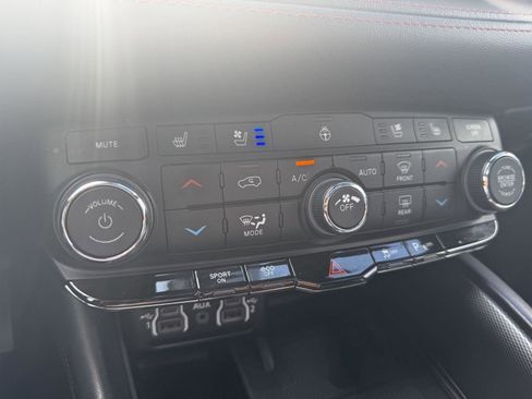 Used 2023 Dodge Durango R/T image 18