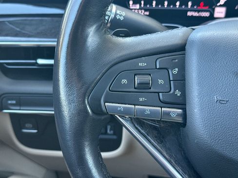 Used 2023 Cadillac Escalade ESV Premium Luxury RWD image 29