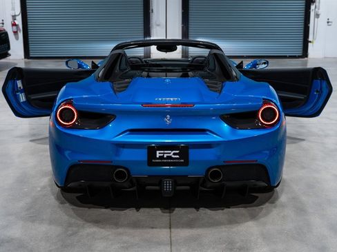Used 2017 Ferrari 488 Spider RWD image 40