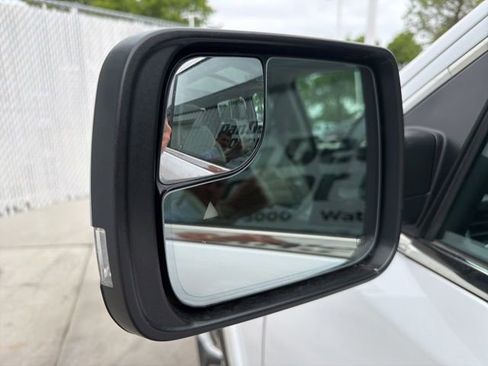 Used 2023 RAM 1500 Limited AWD/4WD image 14