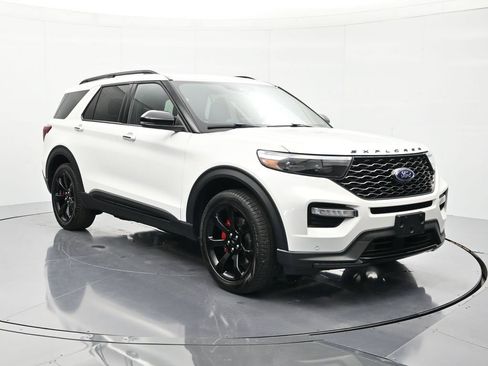Used 2024 Ford Explorer ST w/ Equipment Group 401A AWD/4WD image 3