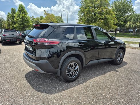Certified 2022 Nissan Rogue S FWD image 8