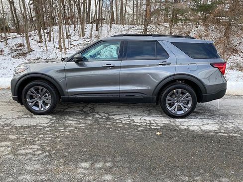 New 2026 Ford Explorer Active w/ Active Comfort Package image 11