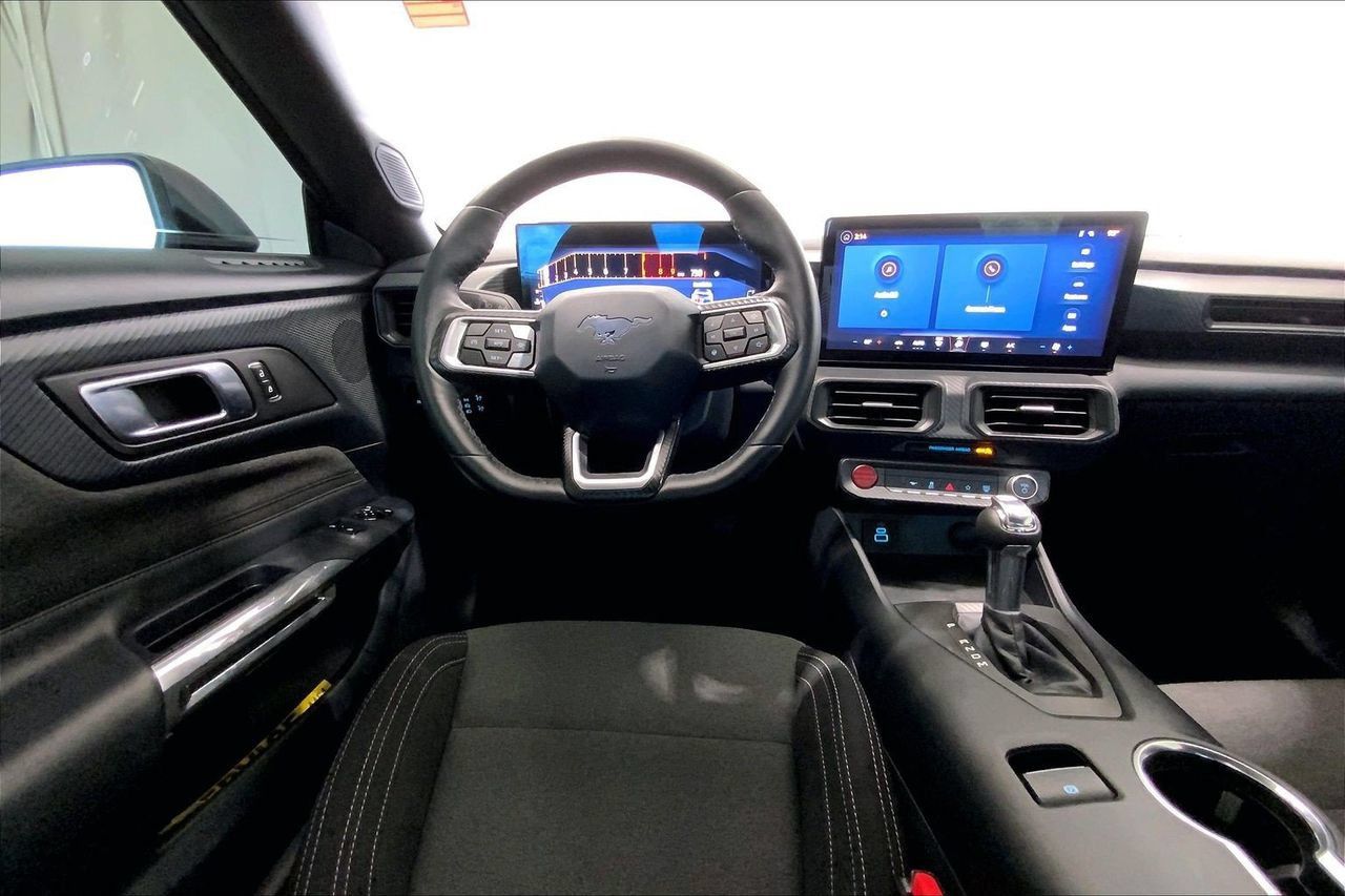 Used 2024 Ford Mustang GT RWD image 4