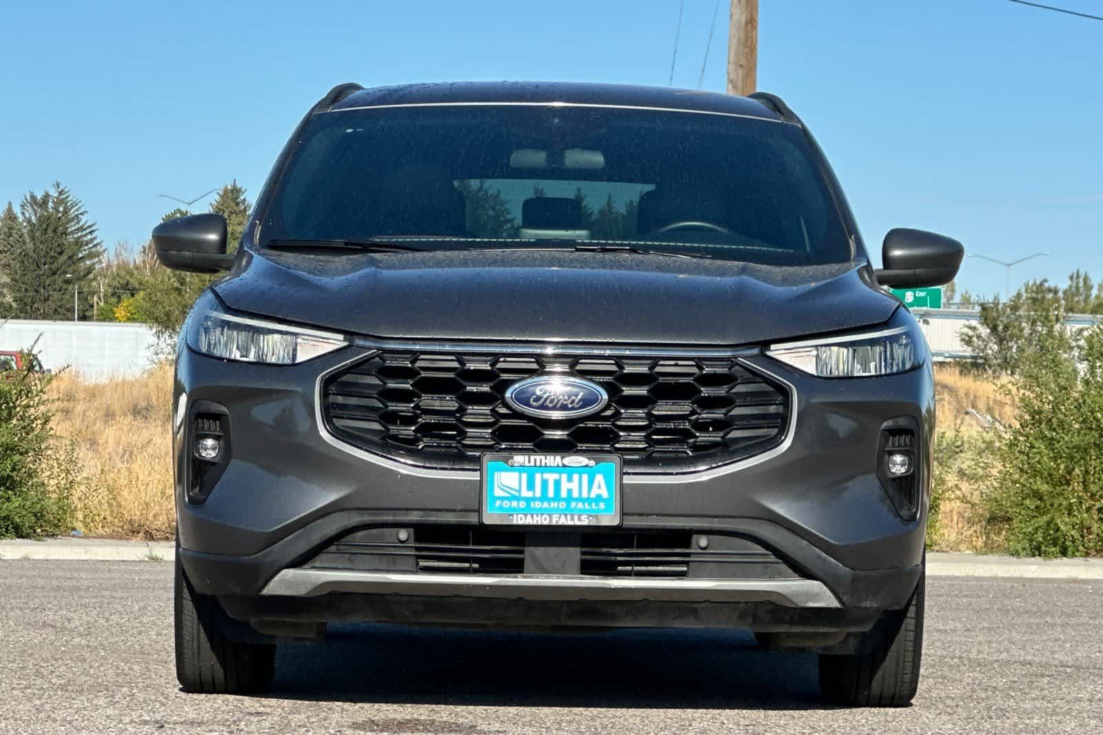 Certified 2025 Ford Escape ST-Line Select AWD/4WD image 10