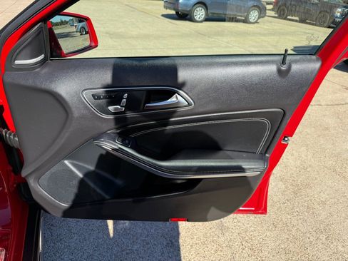 Used 2020 Mercedes-Benz GLA 250 4MATIC w/ AMG Line Exterior image 25