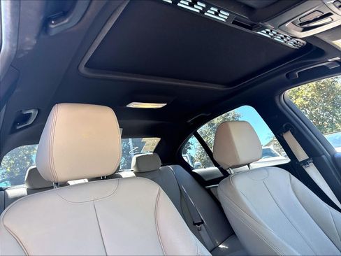 Used 2018 BMW 330i Sedan RWD image 27