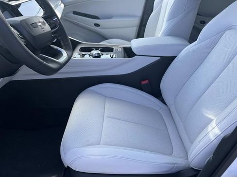 New 2026 Jeep Cherokee Laredo AWD/4WD image 23