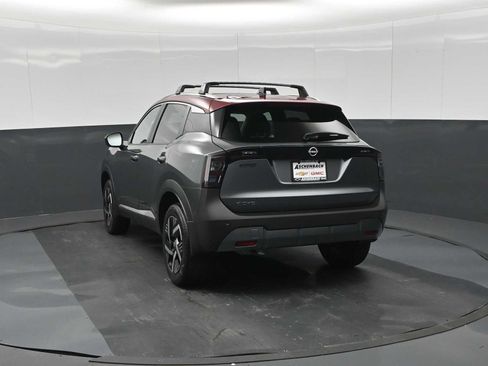 Used 2026 Nissan Kicks SV w/ Interior Electronics Package FWD image 7