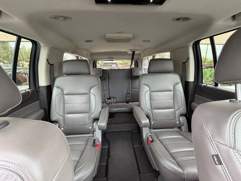 Used 2018 GMC Yukon XL Denali w/ Open Road Package AWD/4WD image 34