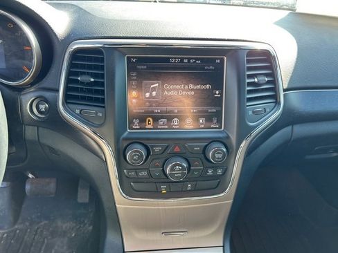 Used 2015 Jeep Grand Cherokee Altitude image 17