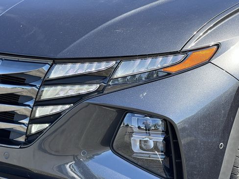 Used 2022 Hyundai Tucson Limited AWD/4WD image 7