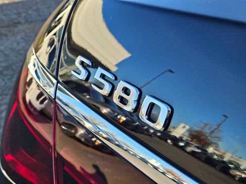 Used 2024 Mercedes-Benz S 580 S 580 image 16
