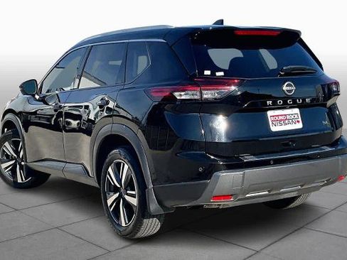 Certified 2024 Nissan Rogue SL w/ SL Premium Package image 12