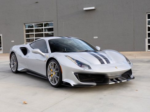 Used 2020 Ferrari 488 Pista Coupe image 77