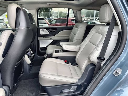 Certified 2025 Lincoln Aviator Reserve w/ Equipment Group 201A AWD/4WD image 27