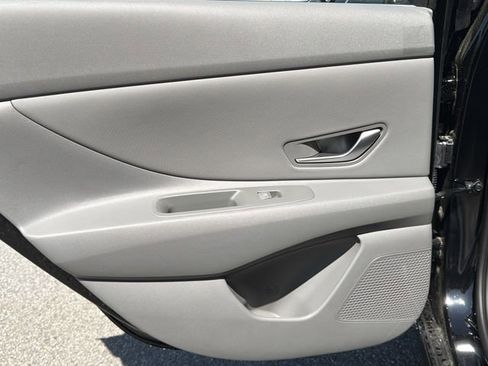 New 2026 Hyundai Elantra SEL Sport Premium FWD image 21