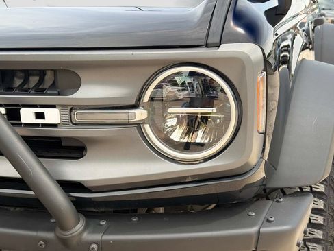 Used 2023 Ford Bronco Big Bend w/ Sasquatch Package AWD/4WD image 11