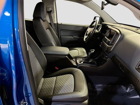 Used 2022 Chevrolet Colorado Z71 image 28