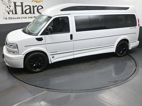 New 2026 Chevrolet Express 2500 Extended w/ Driver Convenience Package RWD image 45