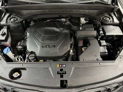 Used 2025 Kia Telluride AWD image 40