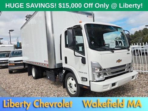 New 2024 Chevrolet Low Cab Forward 4500 XD RWD image 2