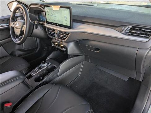 Used 2025 Ford Escape SE w/ PHEV Premium Package FWD image 24