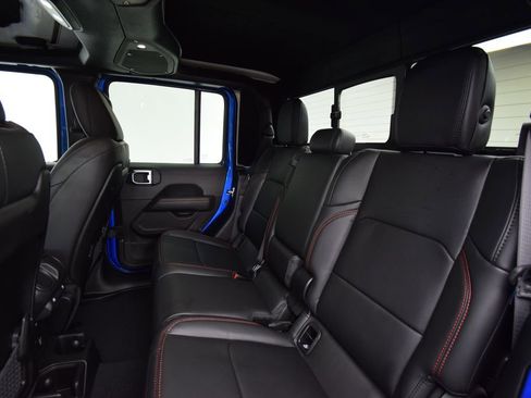 New 2026 Jeep Gladiator Rubicon AWD/4WD image 41