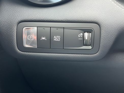 New 2025 Chevrolet Blazer EV LT AWD/4WD image 24