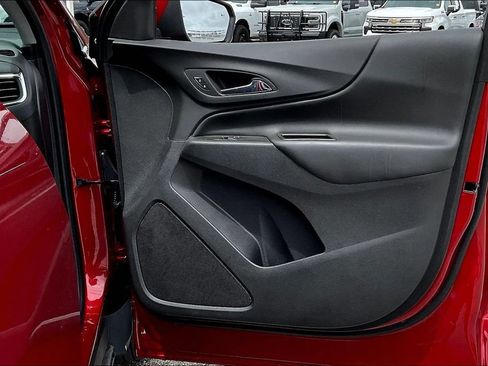 Used 2024 Chevrolet Equinox LT w/ LPO, Floor Liner Package FWD image 20