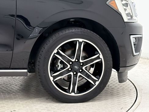Used 2020 Ford Expedition Limited w/ Special Edition Package AWD/4WD image 12